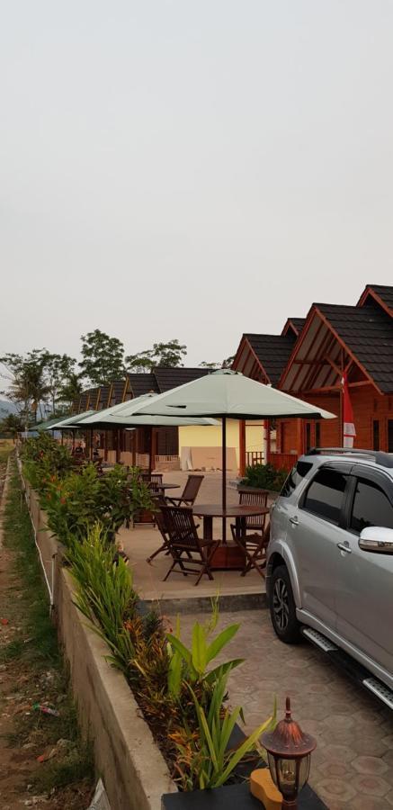 Vila Tenjo Gunung Cilowa Exterior photo